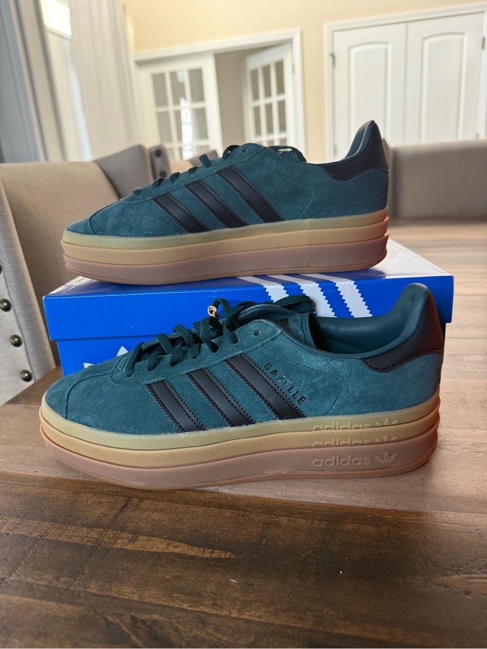 adidas Gazelle Bold Women’s Low Top Suede Sneakers Aurora Ivy Gum JQ3583, Sz 10